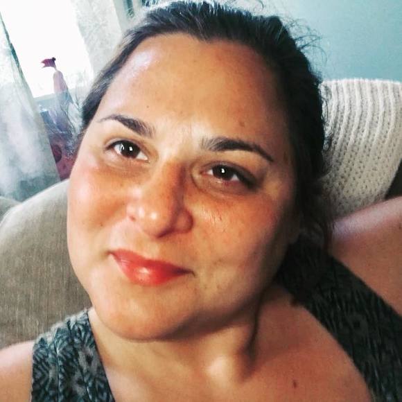 Meet your Posher, Elle - Picture 1 of 1